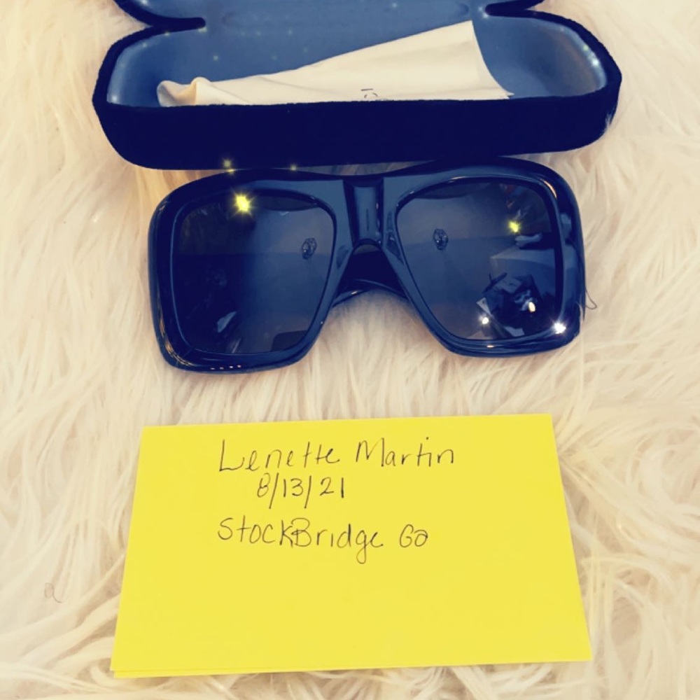 Gucci sunglasses. NWT